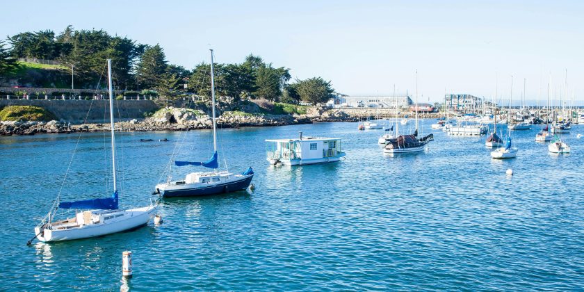 boten in een haven als illustratie bij een blog over invaarbonus